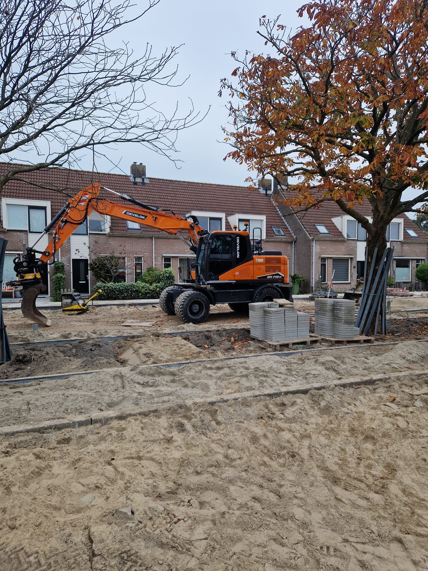 Wegenbouw met kraan